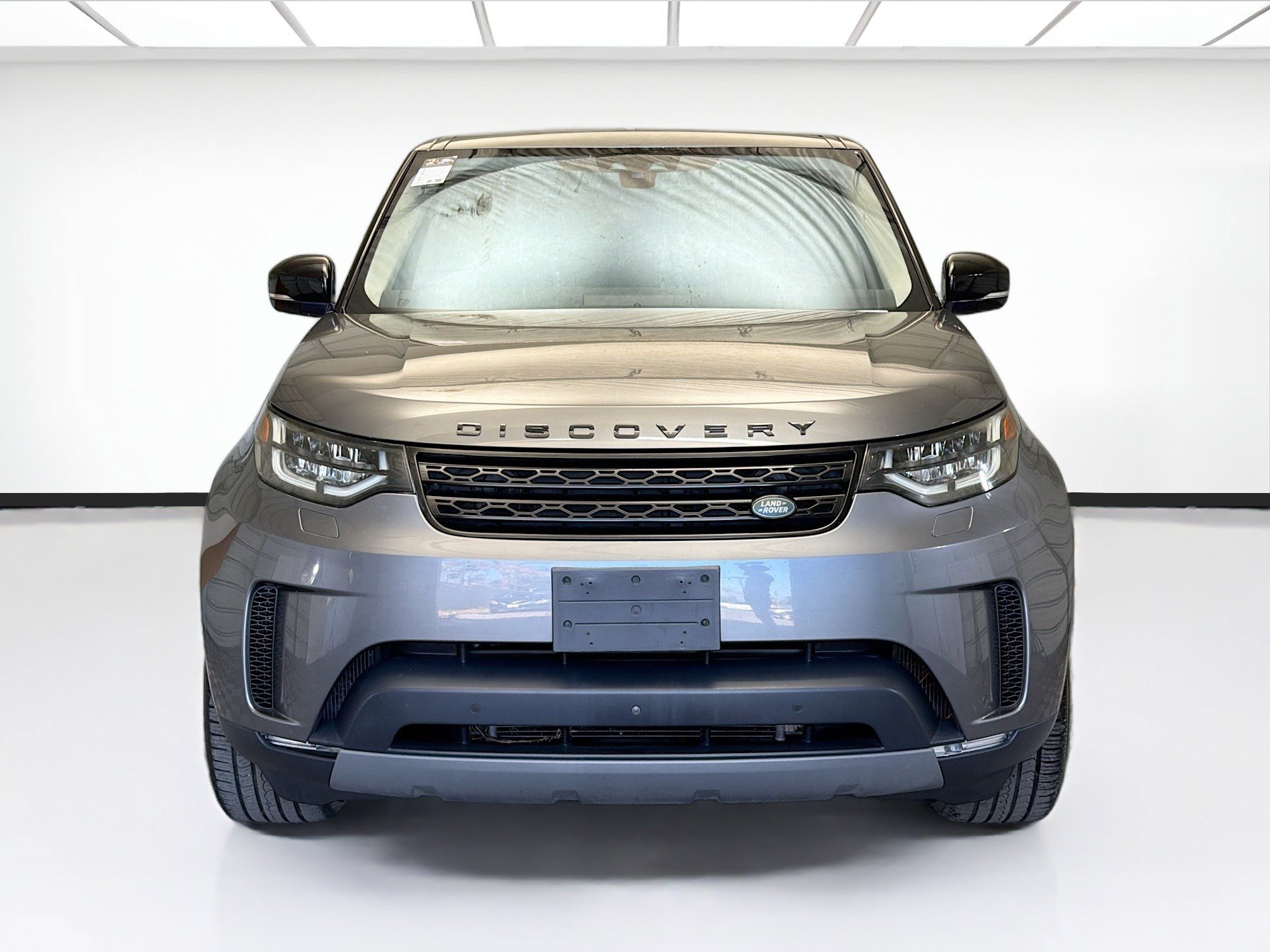 Used 2017 Land Rover Discovery HSE Luxury image 2