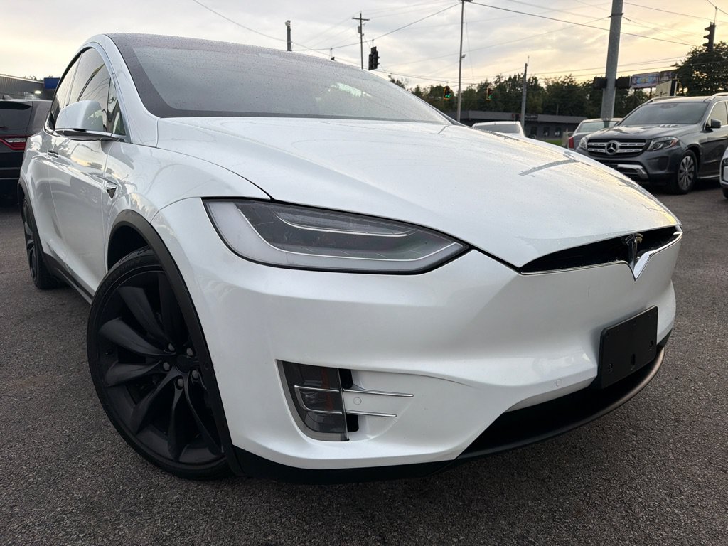 Used 2017 Tesla Model X 100D AWD/4WD image 4
