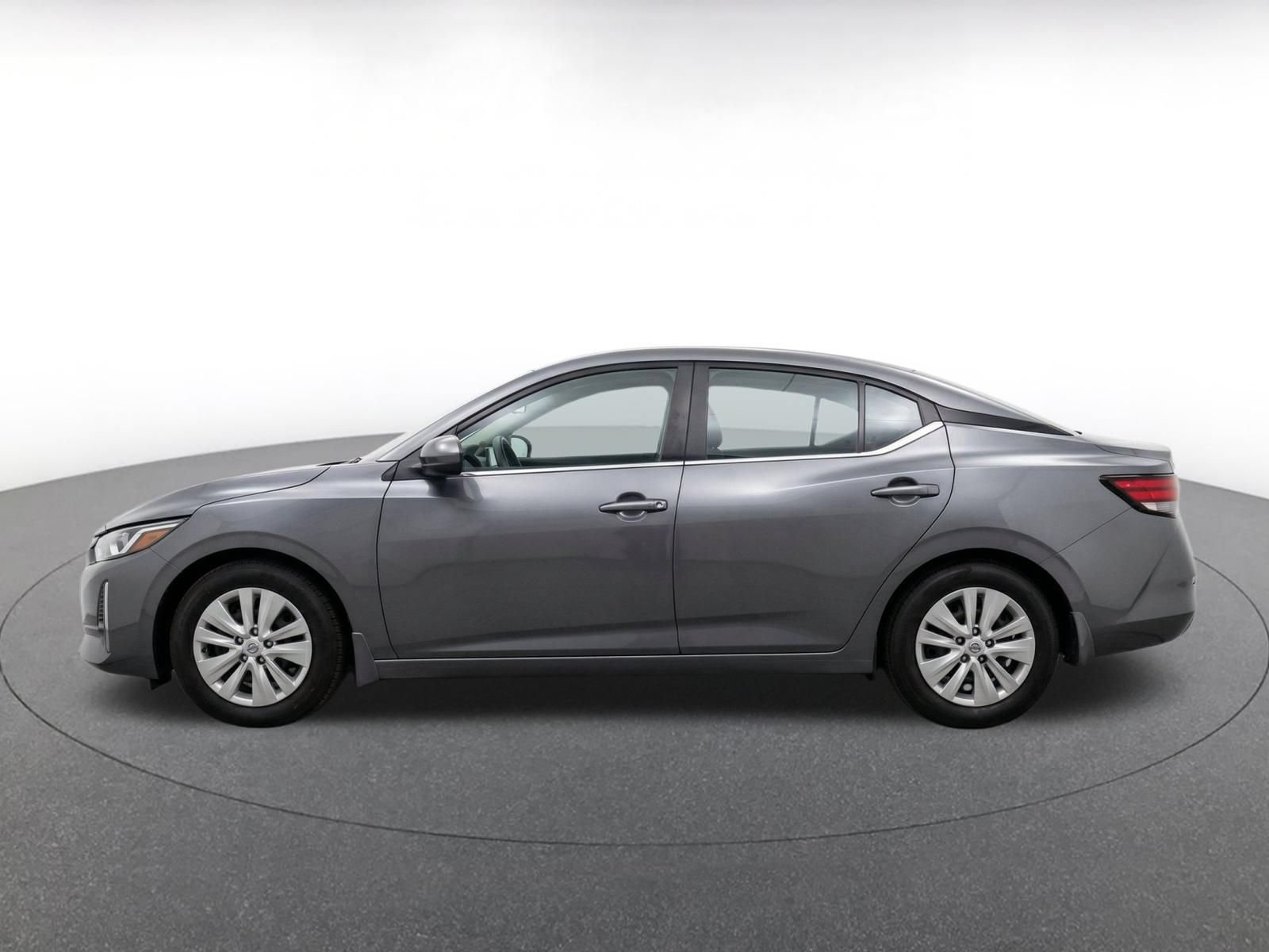 Used 2025 Nissan Sentra S FWD image 4