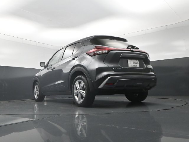 Certified 2025 Nissan Kicks Play S FWD image 29
