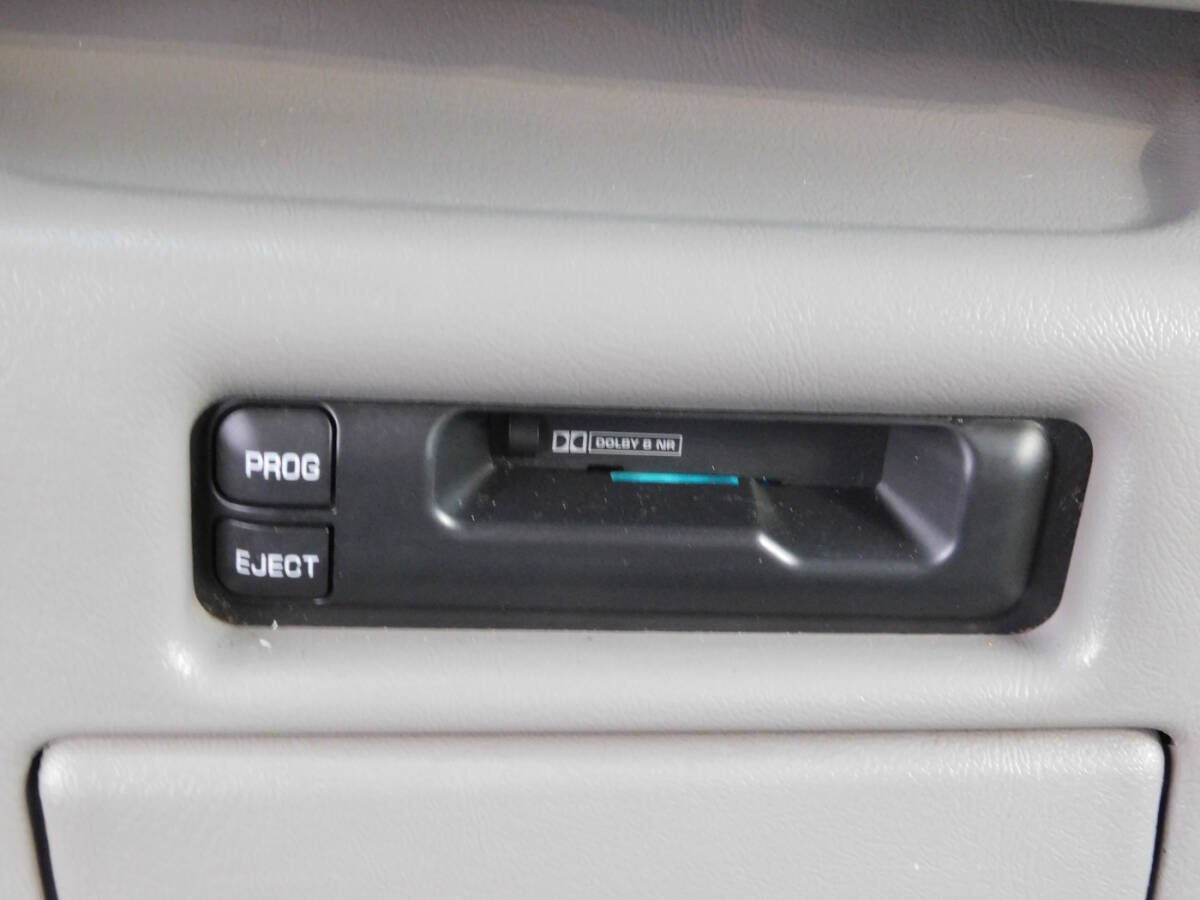 Used 2001 Chevrolet Tahoe LT w/ LT Preferred Equipment Group AWD/4WD image 15
