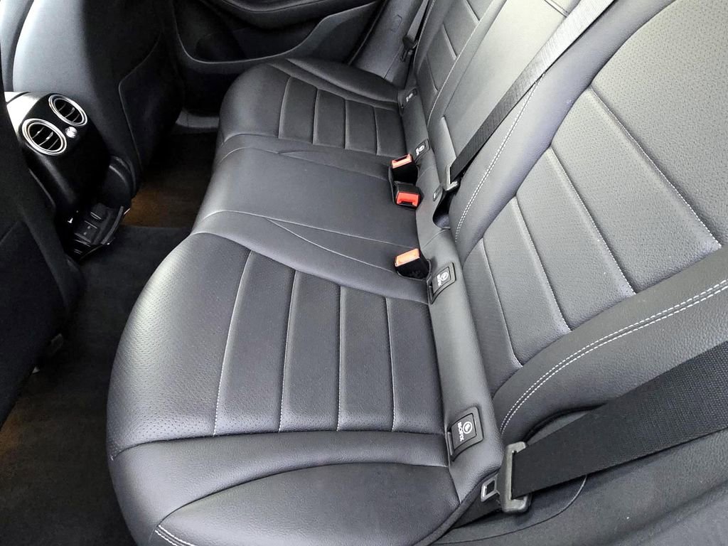 Used 2022 Mercedes-Benz GLC 300 w/ Premium Package Lite image 32