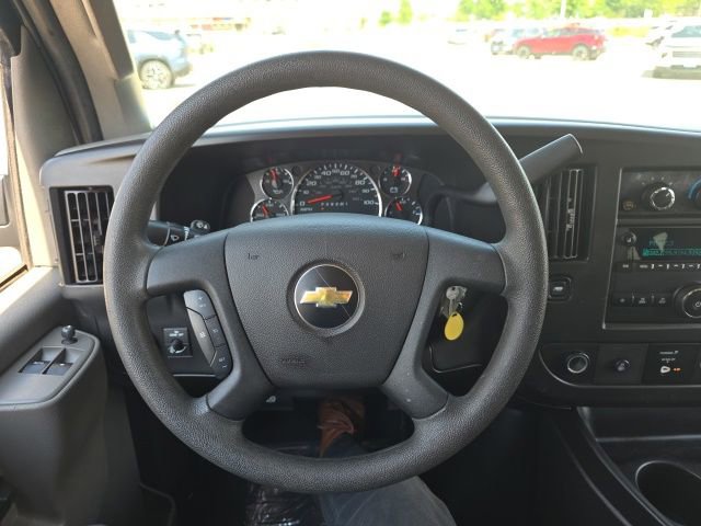 Used 2020 Chevrolet Express 3500 LT w/ LT Preferred Equipment Group RWD image 12