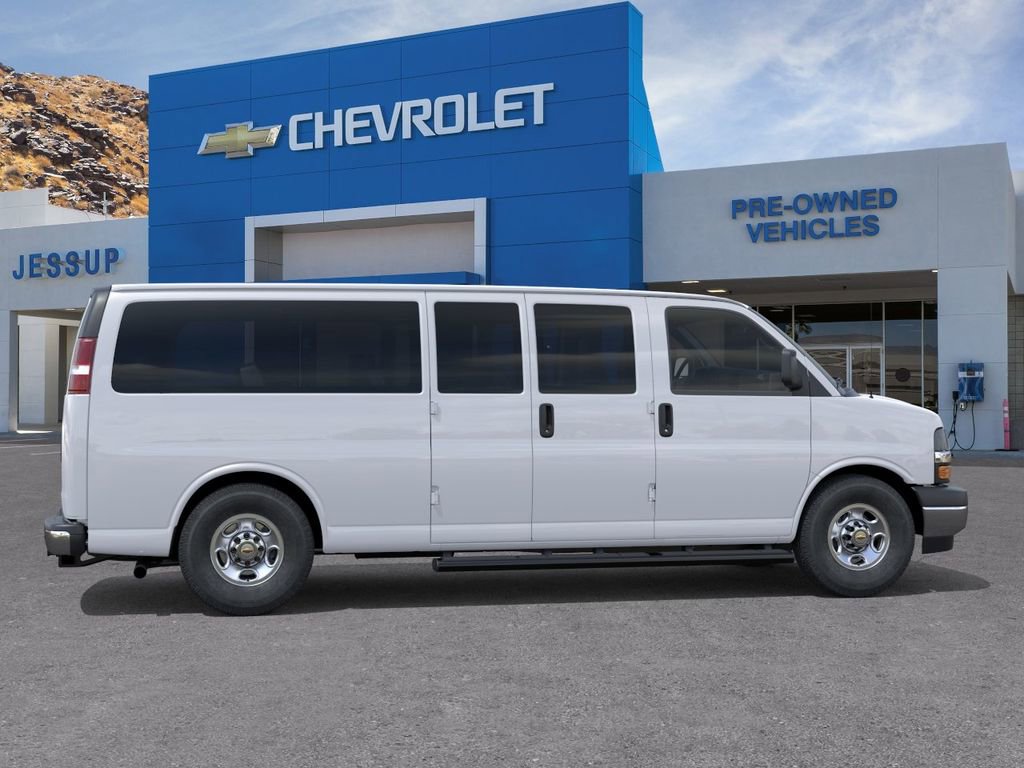 New 2026 Chevrolet Express 3500 LT RWD image 5