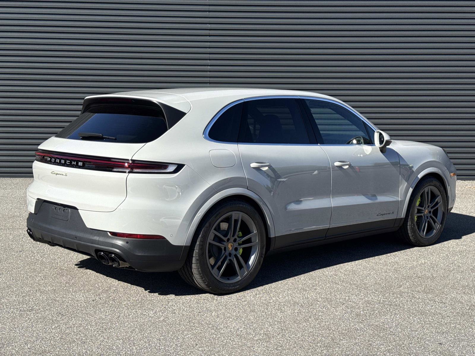 Certified 2025 Porsche Cayenne S image 7