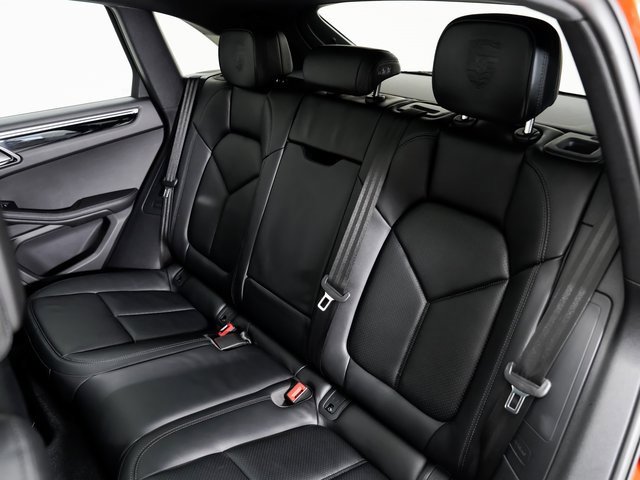Used 2024 Porsche Macan image 28