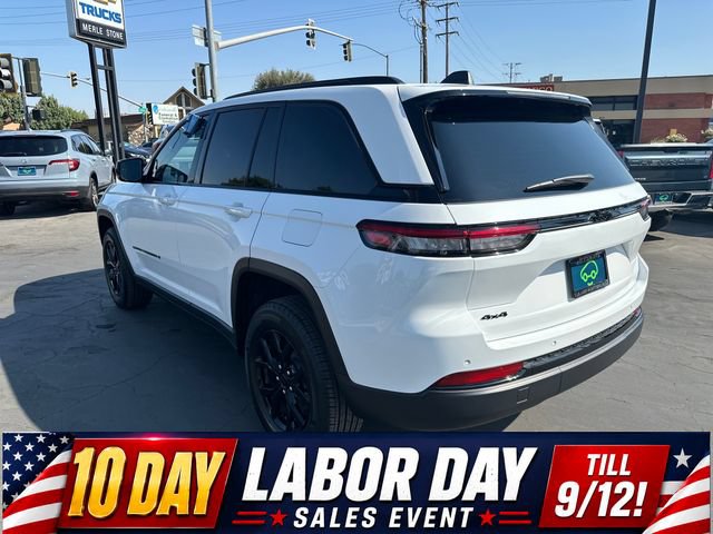Used 2024 Jeep Grand Cherokee Altitude AWD/4WD image 5