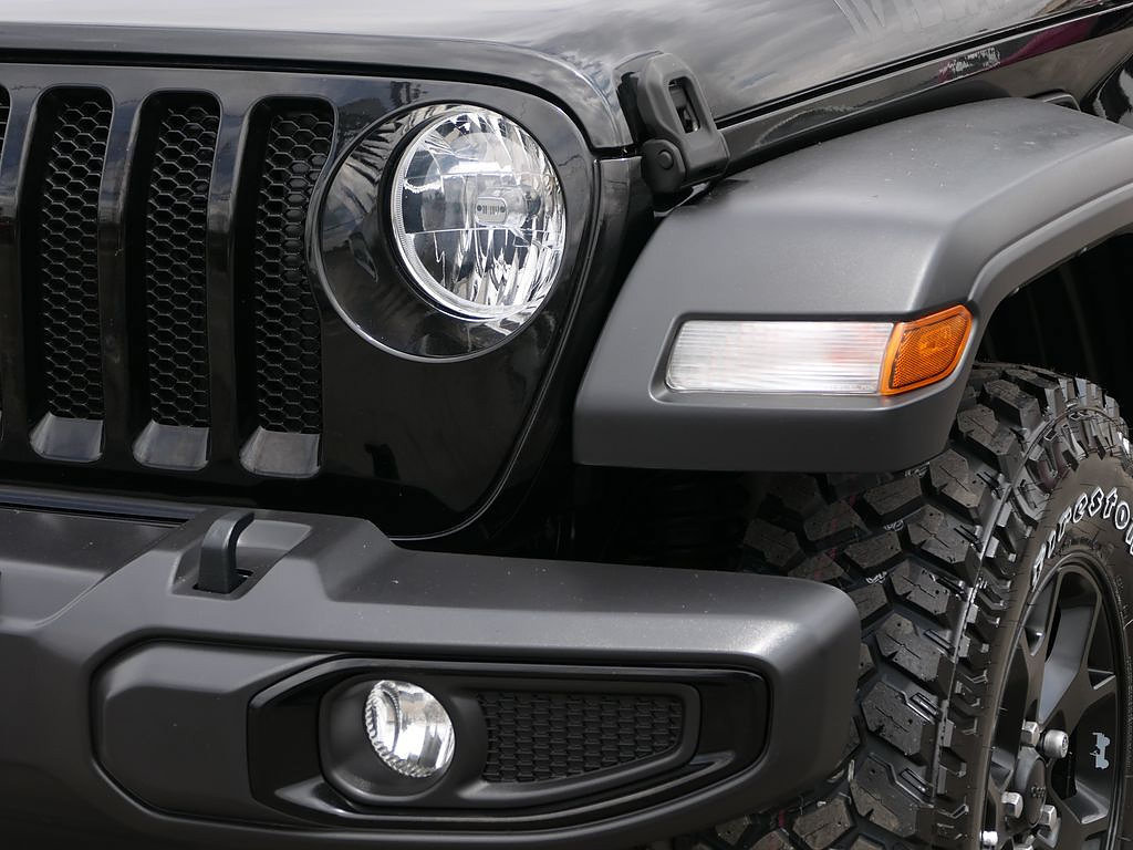 Used 2021 Jeep Wrangler Unlimited Sport AWD/4WD image 7