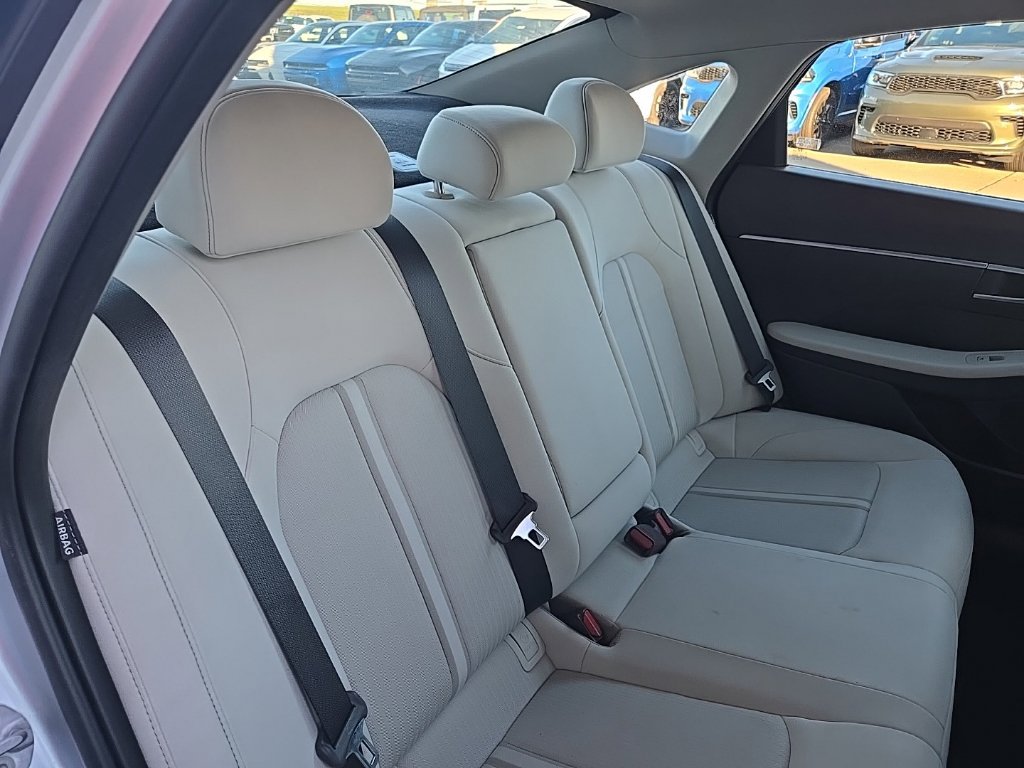 Used 2025 Hyundai Sonata SEL FWD image 32