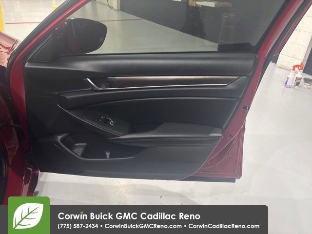 Used 2018 Honda Accord Sport image 30