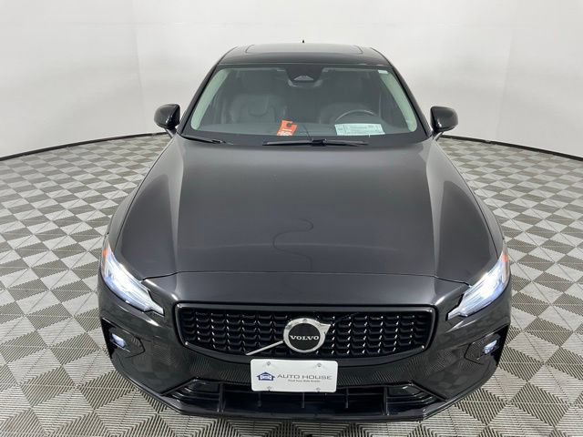 Used 2024 Volvo S60 B5 Core FWD image 15
