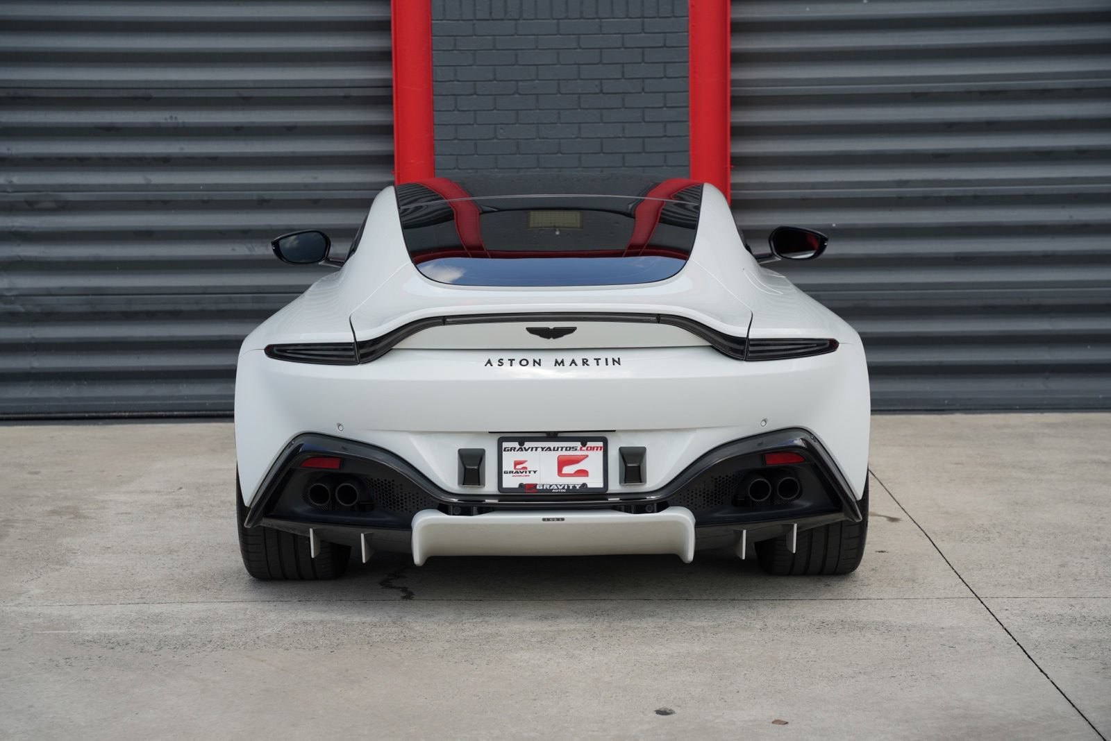Used 2023 Aston Martin V8 Vantage Coupe RWD image 16