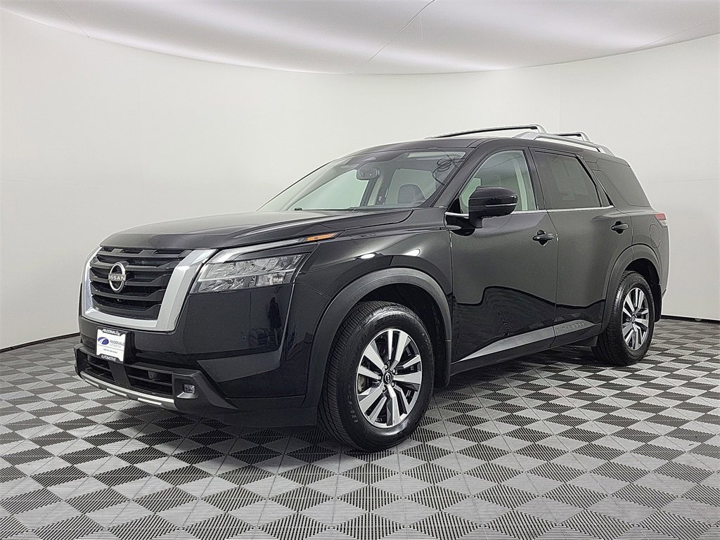 Used 2022 Nissan Pathfinder SL