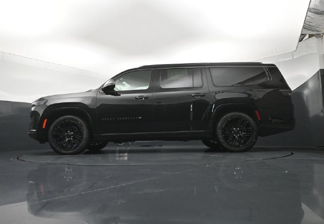 New 2026 Jeep Grand Wagoneer L Limited AWD/4WD image 21