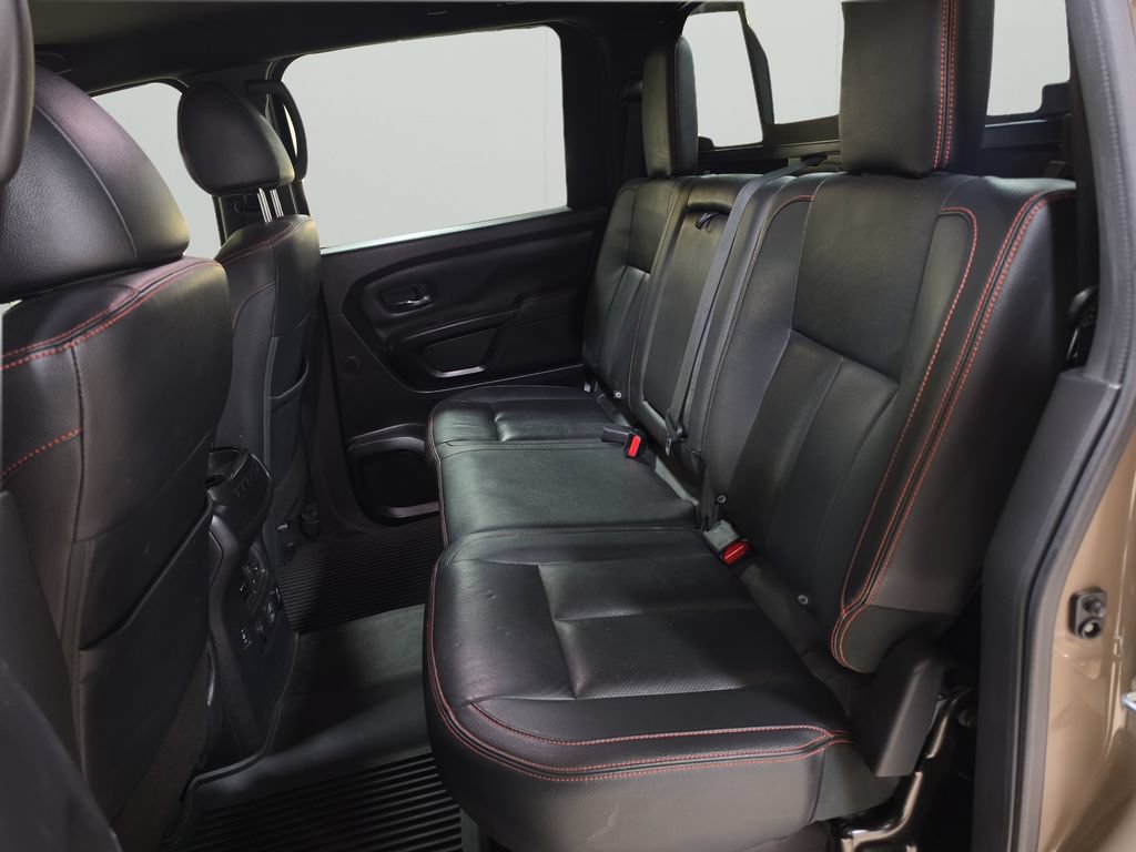 Used 2024 Nissan Titan PRO-4X w/ Pro-4x Convenience Package AWD/4WD image 15