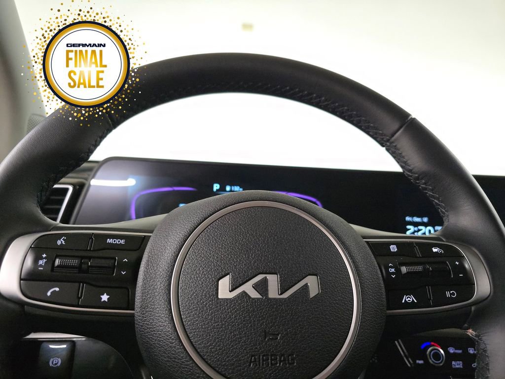 Certified 2025 Kia Sportage EX image 19