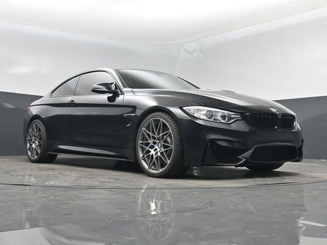Used 2017 BMW M4 Coupe w/ Executive Package image 32