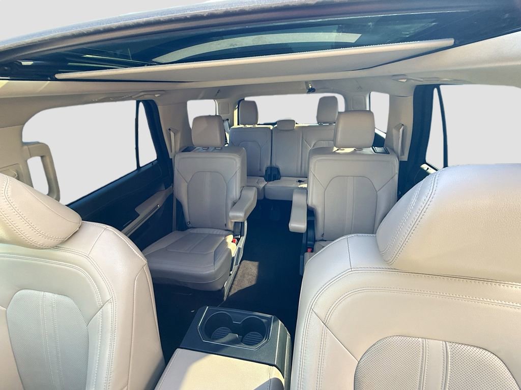 Used 2022 Ford Expedition Limited image 24