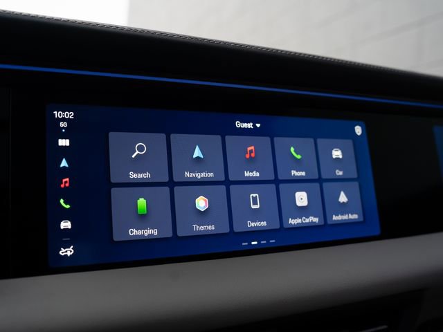 Certified 2025 Porsche Macan 4 Electric image 26