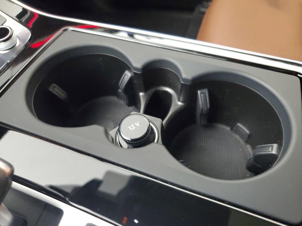 Used 2025 Audi Q7 3.0T Premium Plus image 30