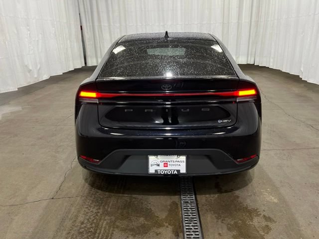 Used 2023 Toyota Prius LE AWD/4WD image 5