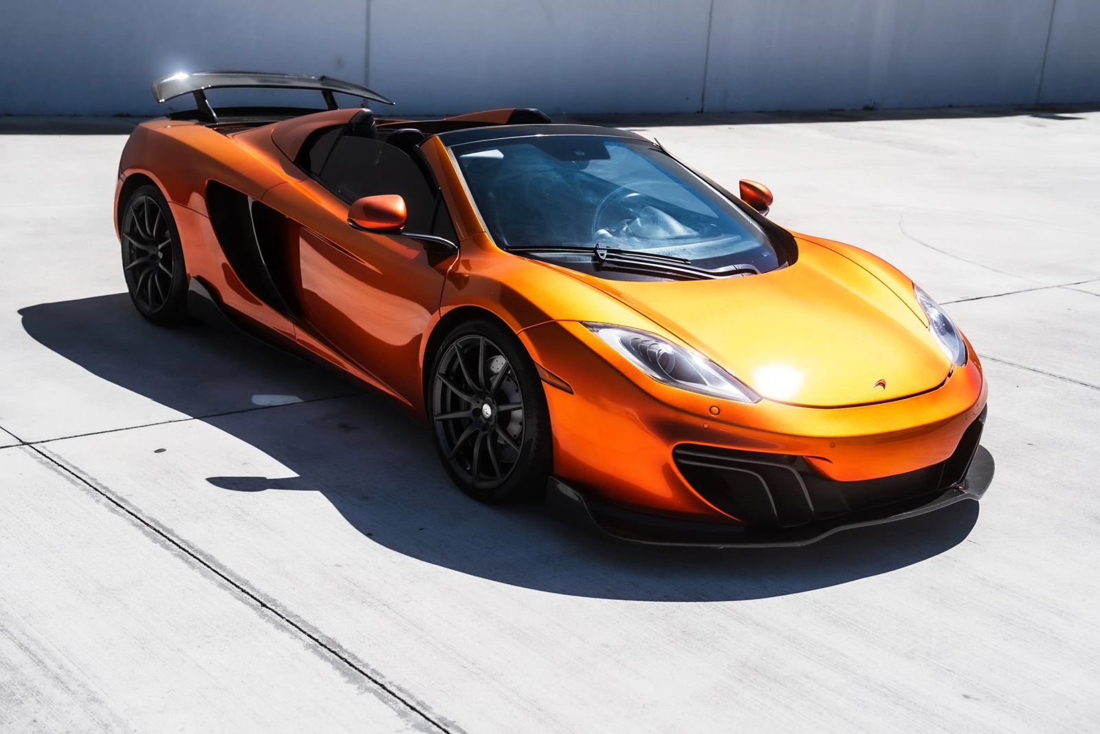 Used 2013 McLaren MP4-12C Spider RWD image 5