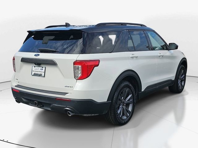 Used 2023 Ford Explorer XLT w/ Equipment Group 202A image 4