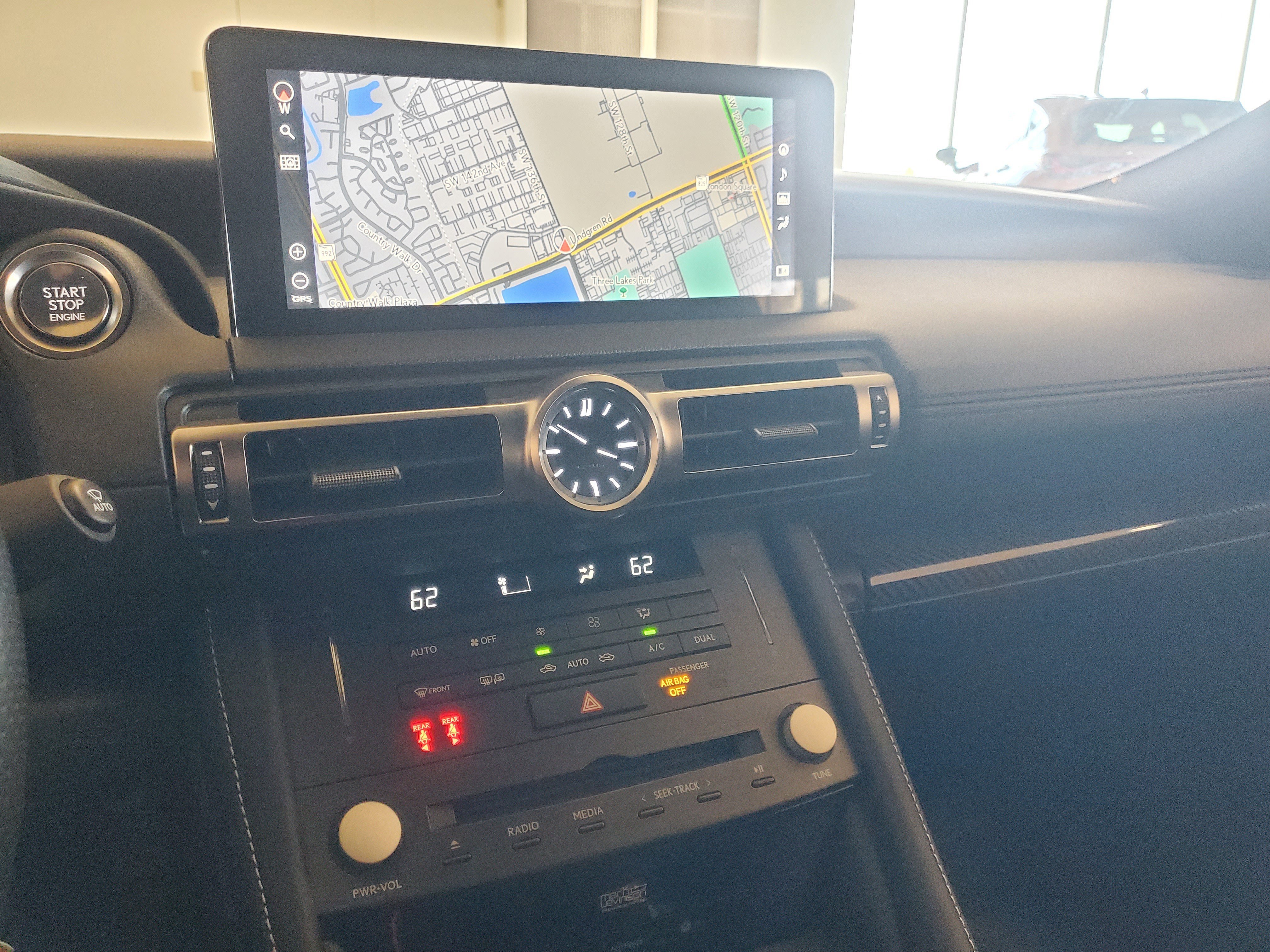 Used 2024 Lexus RC F w/ Carbon Package image 28