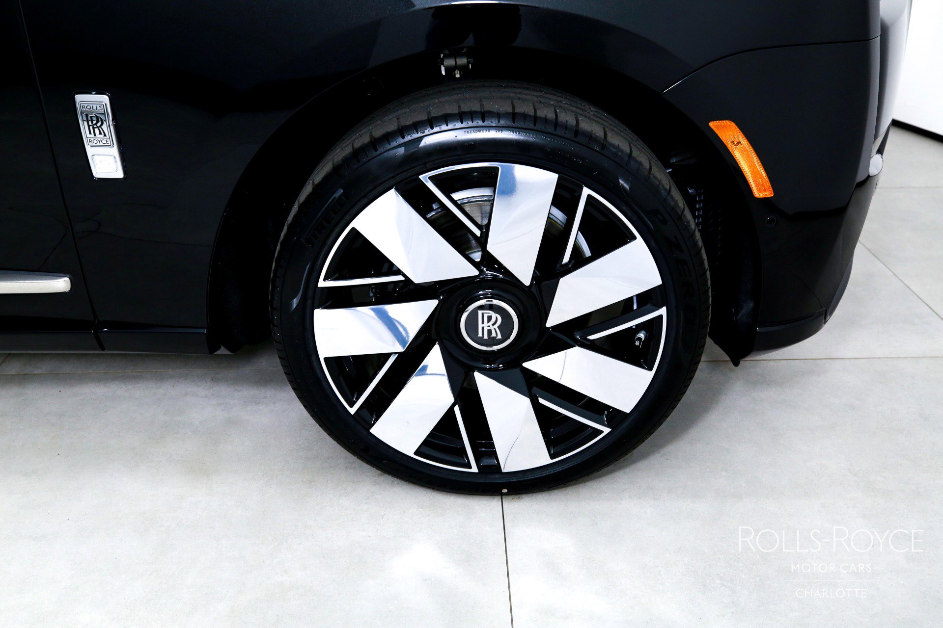 New 2026 Rolls-Royce Cullinan image 42