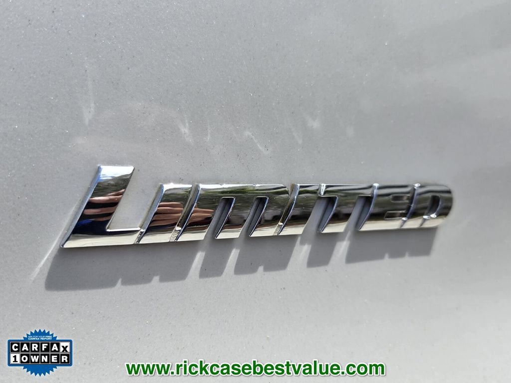 Used 2024 Toyota 4Runner Limited AWD/4WD image 16