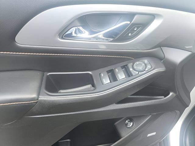 Used 2021 Chevrolet Traverse RS AWD/4WD image 12