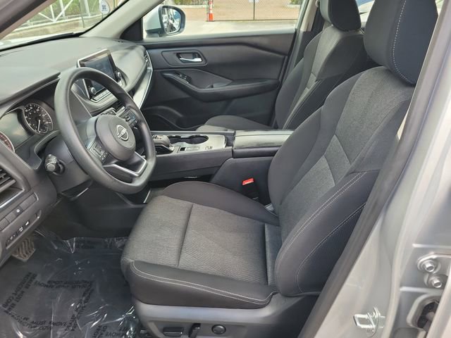 Used 2024 Nissan Rogue SV image 12