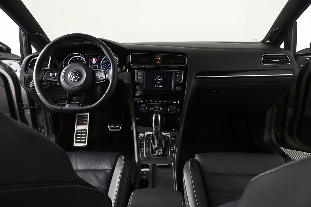 Used 2016 Volkswagen Golf R 4-Door w/ Driver Assistance Package image 16