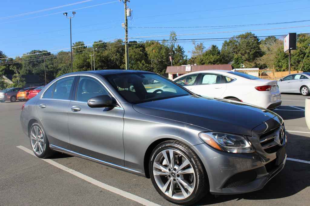 Used 2018 Mercedes-Benz C 300 Sedan image 3