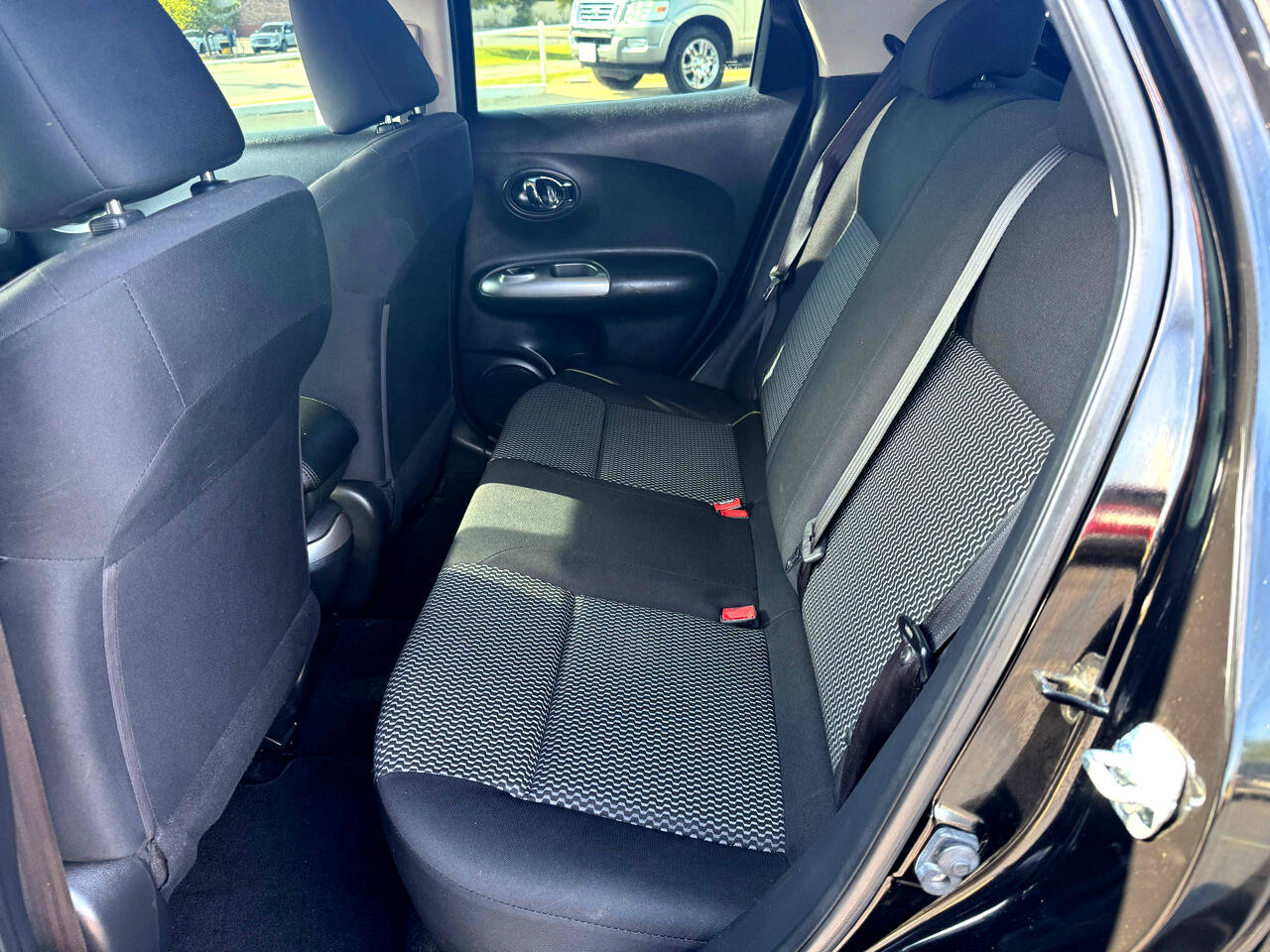 Used 2015 Nissan Juke S image 18