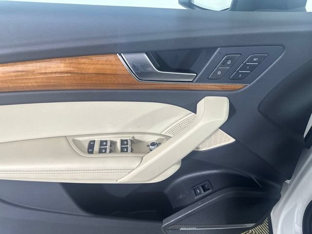 Used 2022 Audi Q5 2.0T Premium Plus AWD/4WD image 11