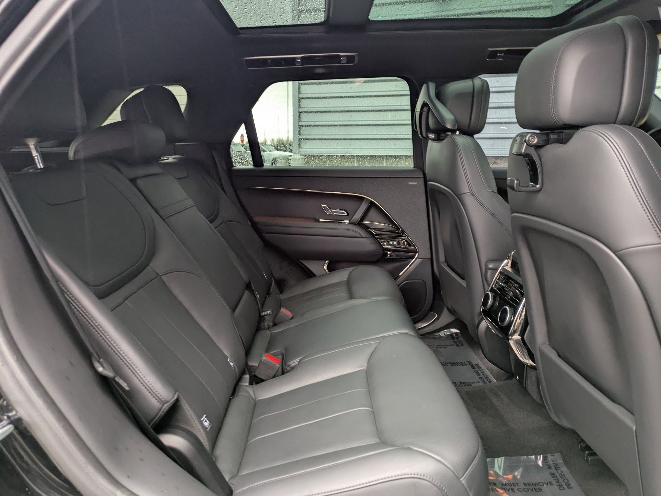 Certified 2024 Land Rover Range Rover Sport SE image 29