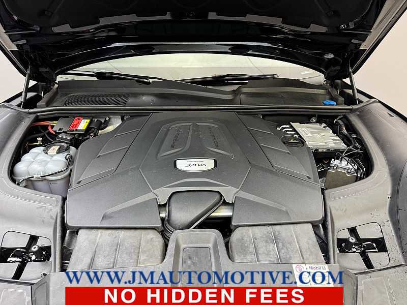 Used 2021 Porsche Cayenne image 10