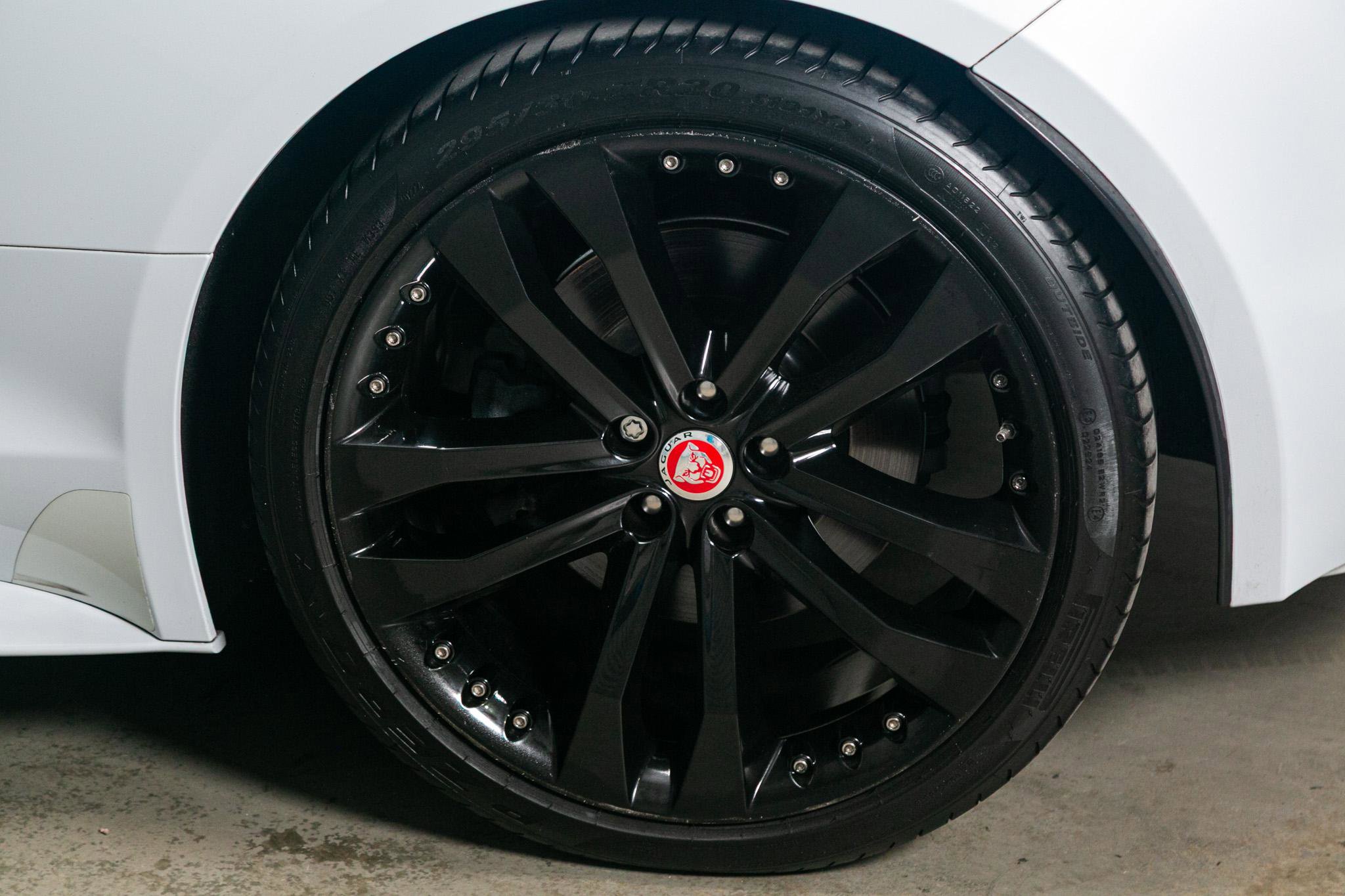 Used 2017 Jaguar F-TYPE S image 18