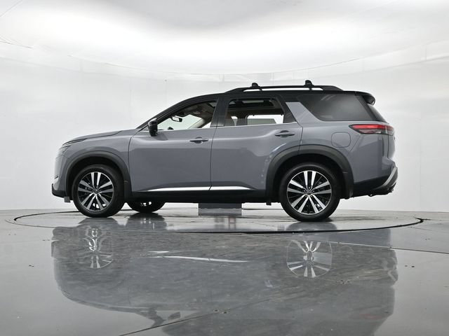 Used 2025 Nissan Pathfinder Platinum FWD image 41