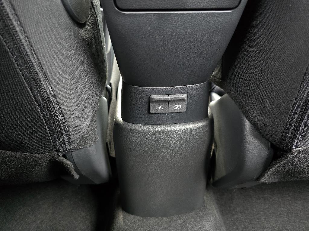 New 2025 Nissan Kicks Play S image 24