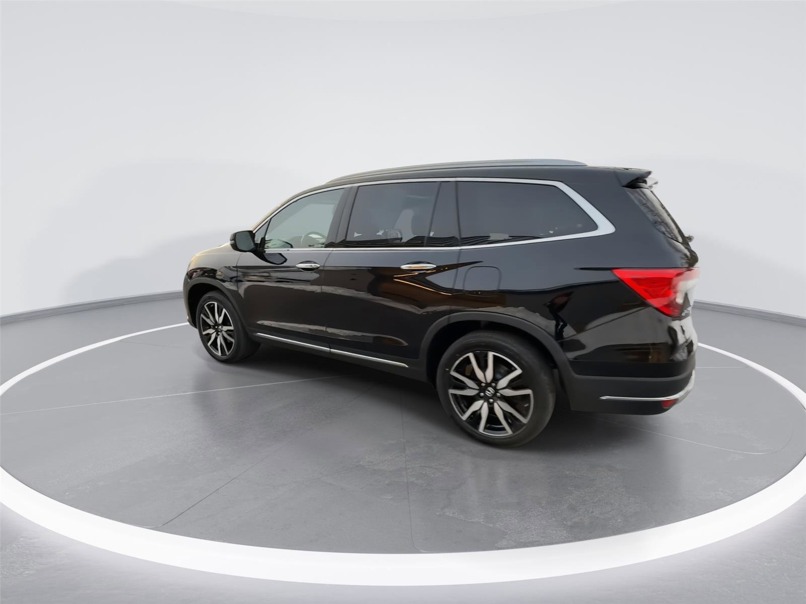 Used 2022 Honda Pilot Touring image 6