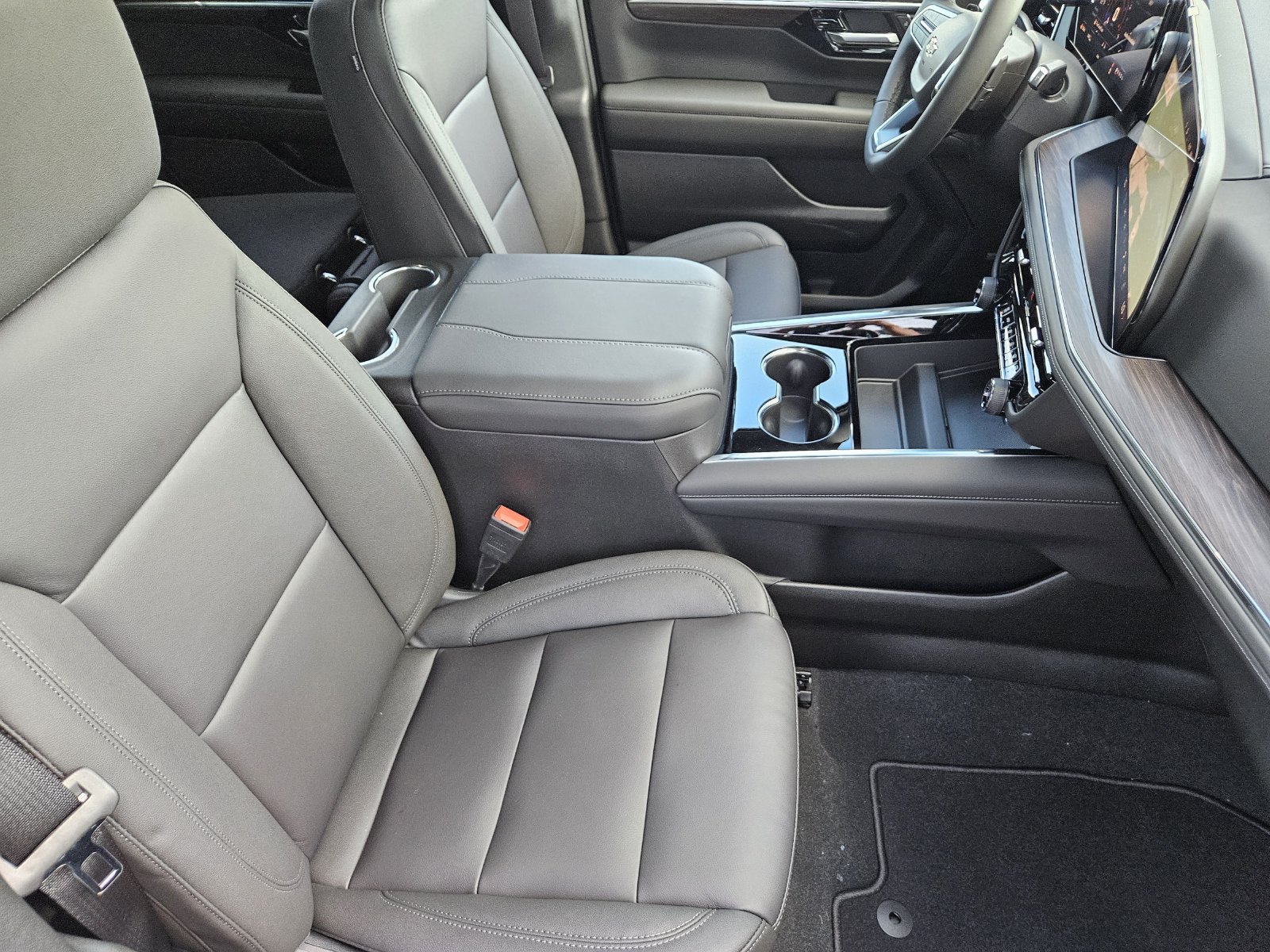 New 2027 Chevrolet Tahoe Z71 AWD/4WD image 16