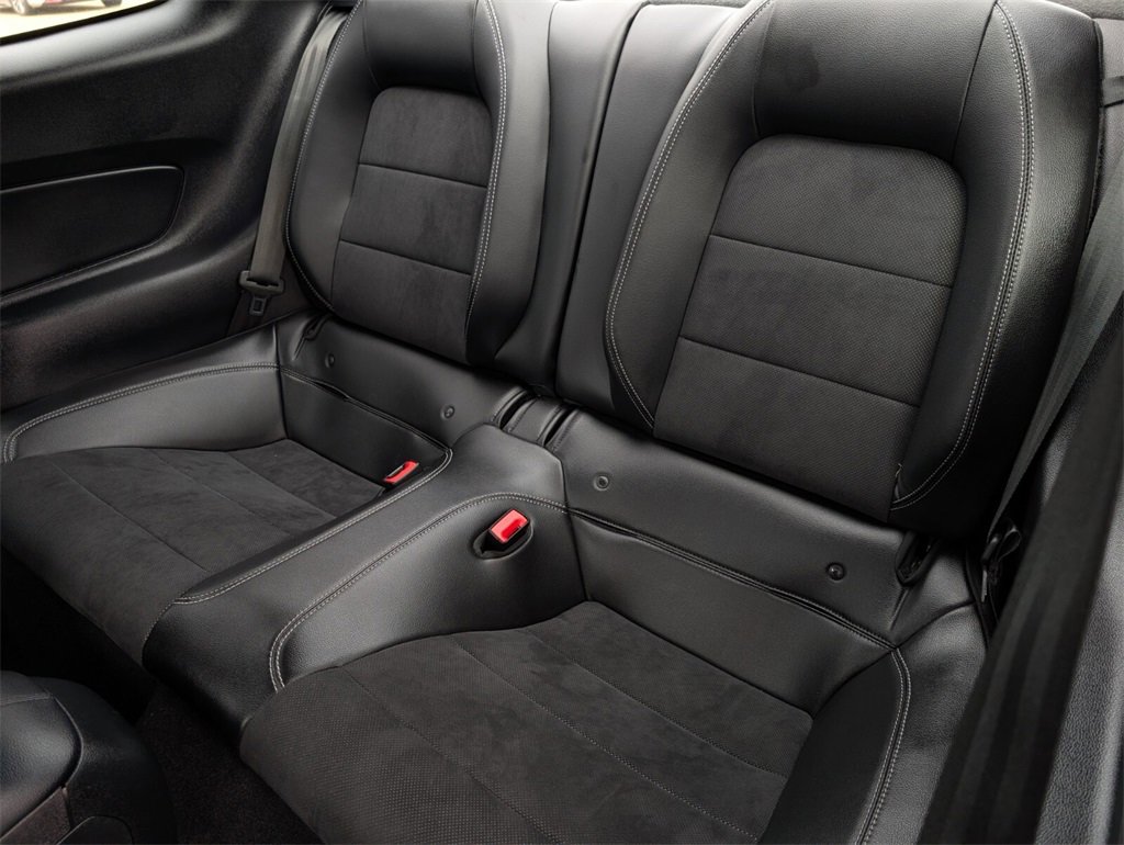 Used 2020 Ford Mustang GT Premium w/ Carbon Sport Interior Package image 27