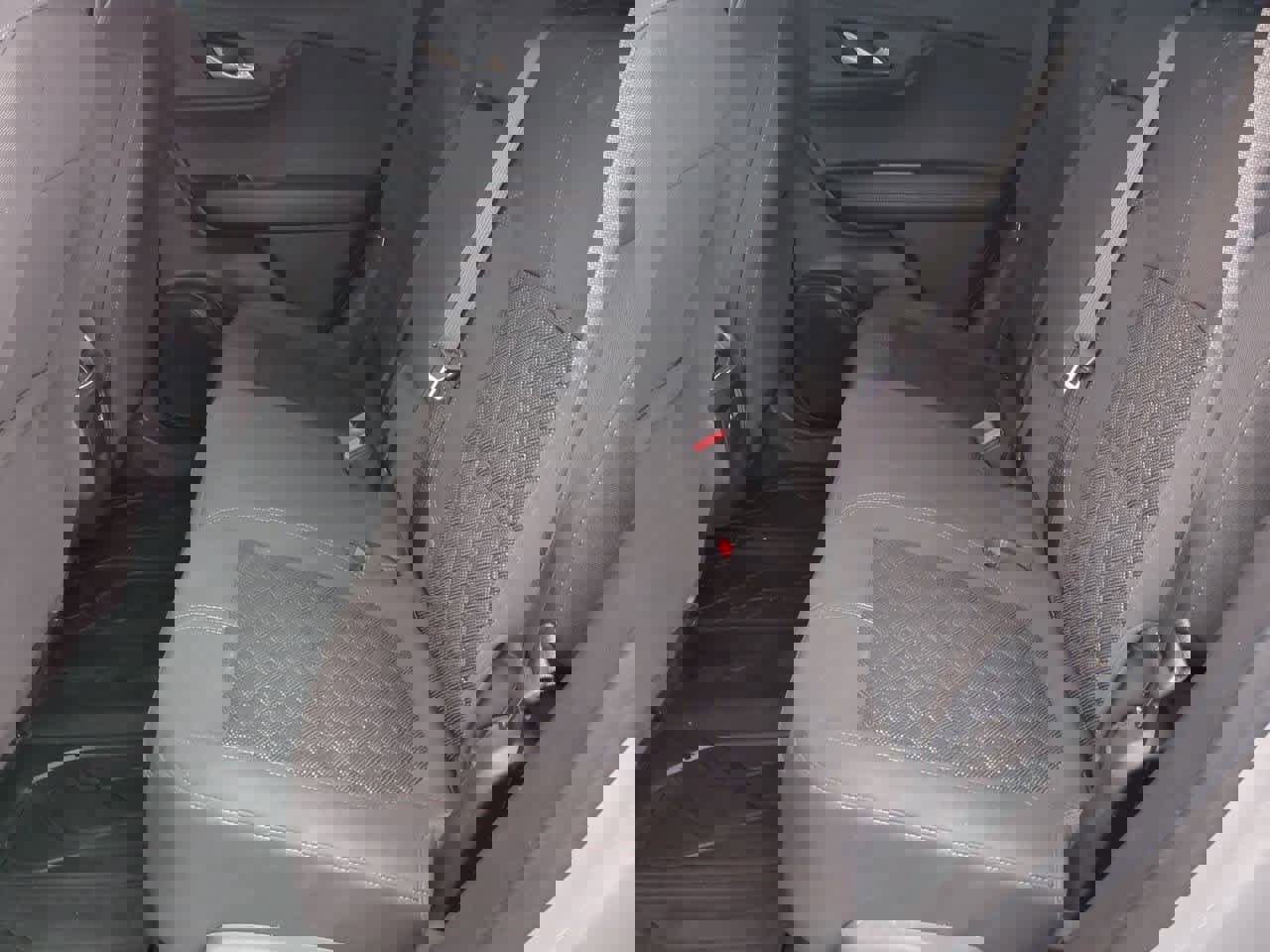 Used 2020 Chevrolet Blazer LT image 18