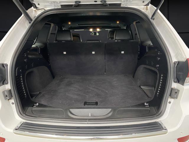 Used 2020 Jeep Grand Cherokee Limited image 16