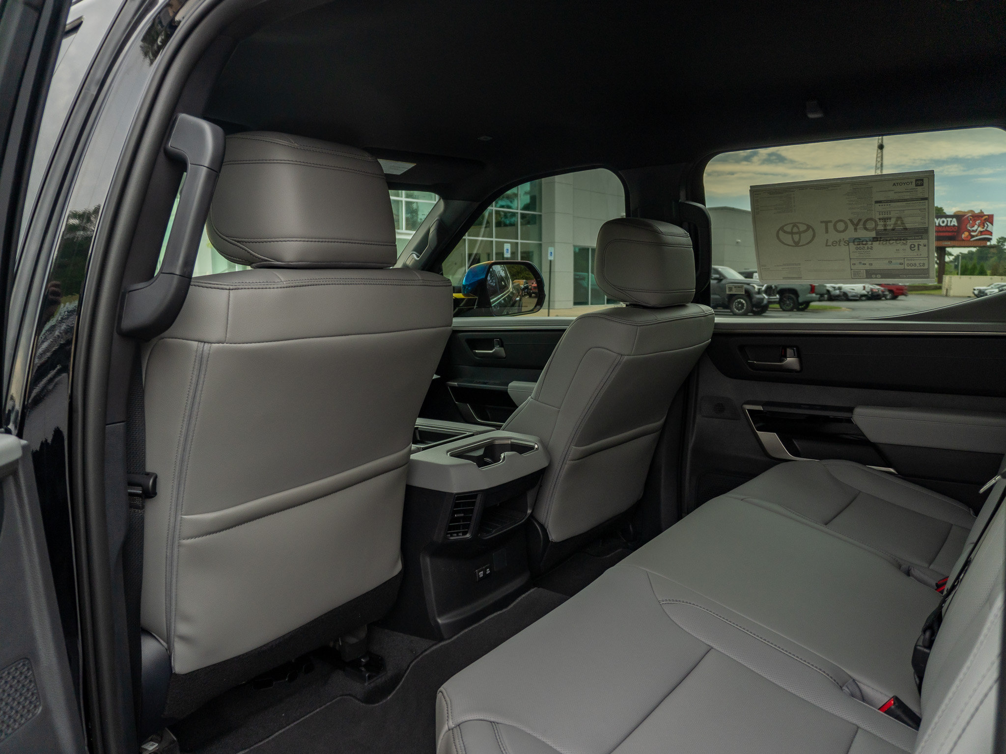 New 2026 Toyota Tundra Limited AWD/4WD image 14