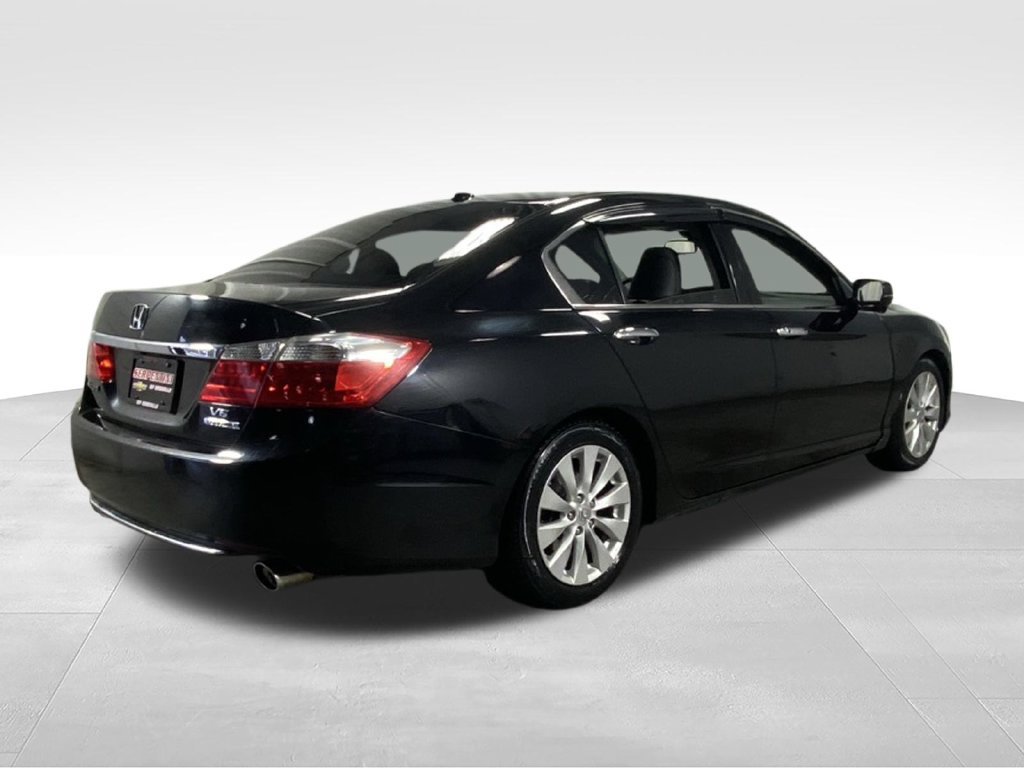 Used 2015 Honda Accord Touring image 8