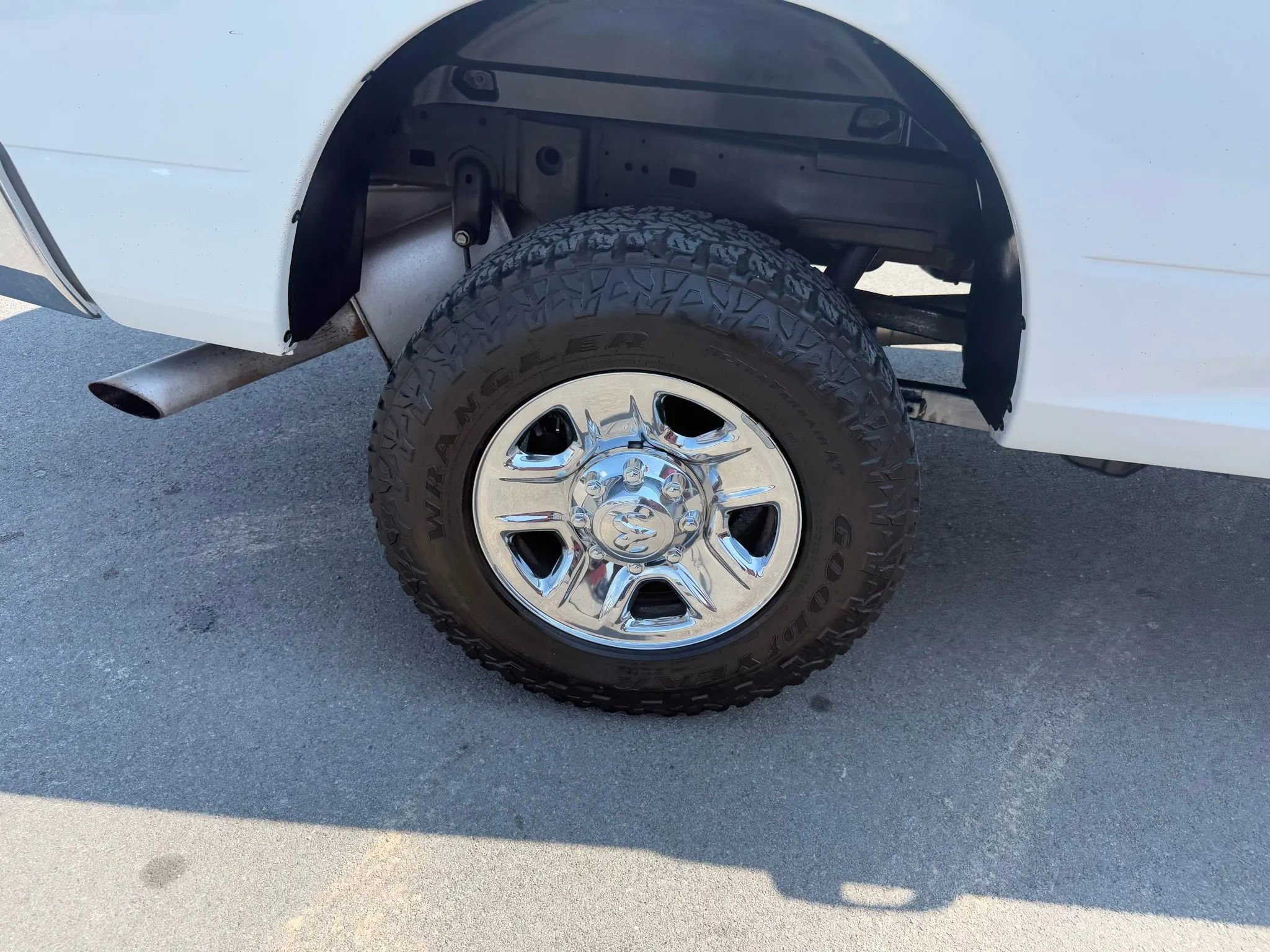 Used 2017 RAM 2500 SLT image 19