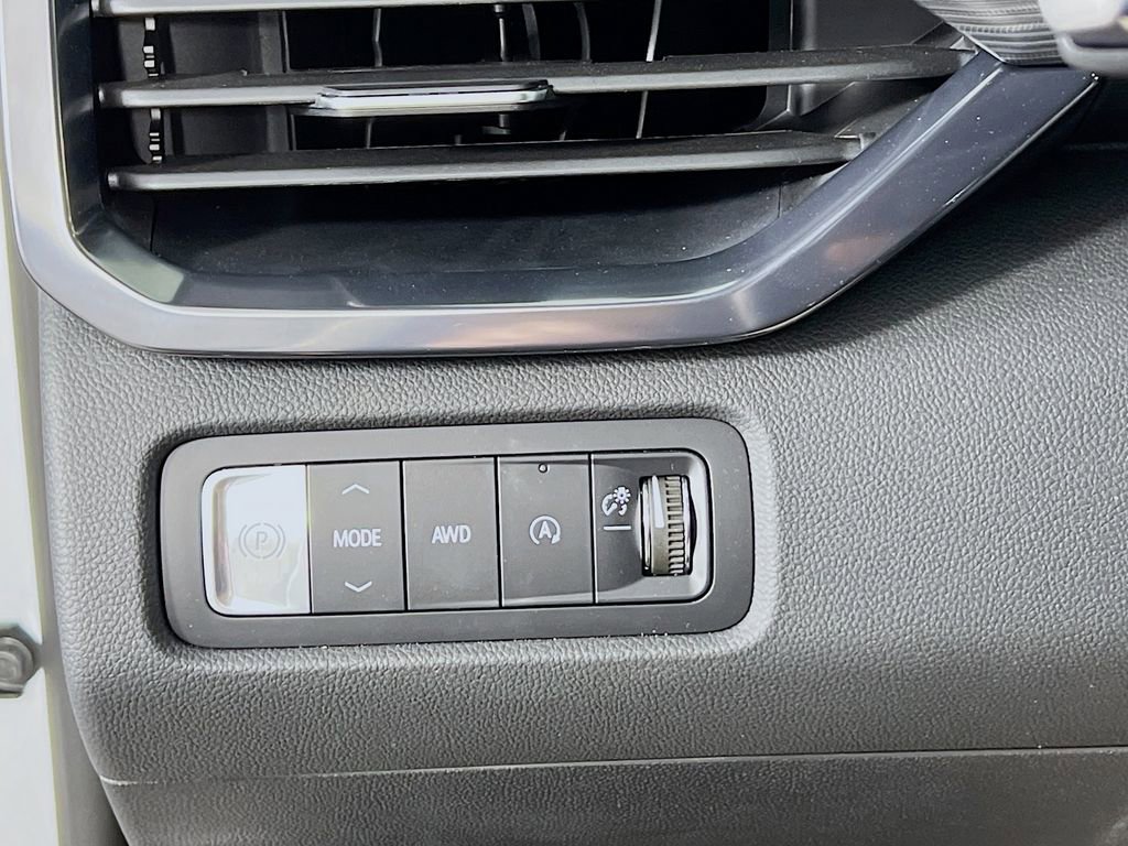 New 2026 GMC Acadia AT4 w/ Super Cruise Package image 10